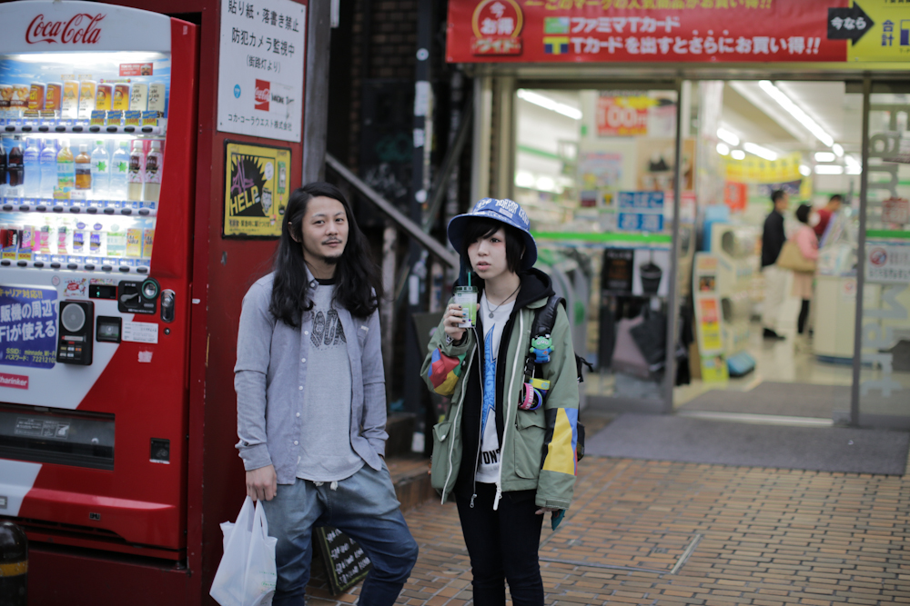 Harajuku Denim Street Style w/ Blonde Hair, Nozomi Ishiguro Hoodie,  Matching Pants, Sneakers & Kansai Yamamoto Map Backpack – Tokyo Fashion